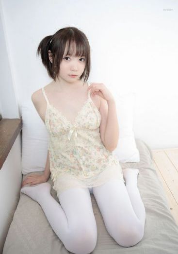 和爸爸kiss_1080全集免费播放